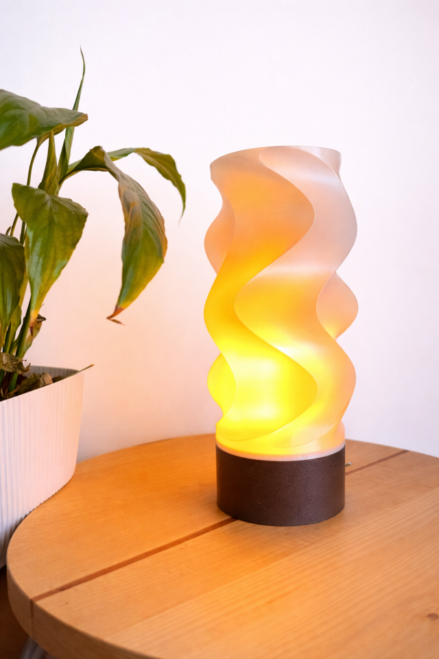 Riva Dekoratif Masa Lambası Ceviz Taban