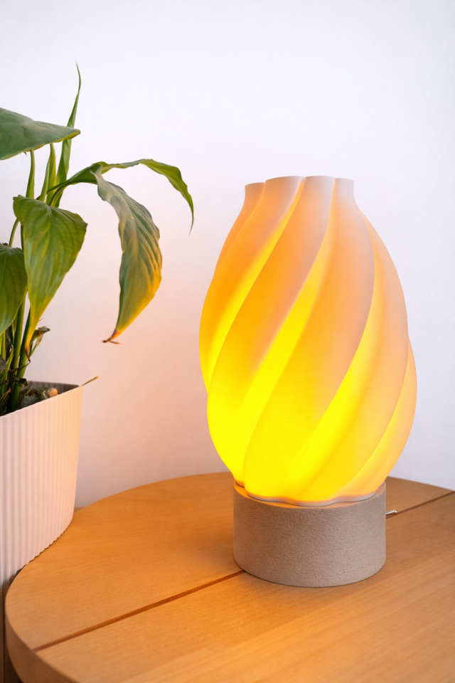 Flamea Dekoratif Masa Lambası Meşe Taban